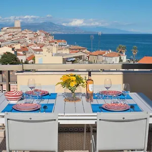 High Standing With Incredible Old And Sea Views Apartment Antibes